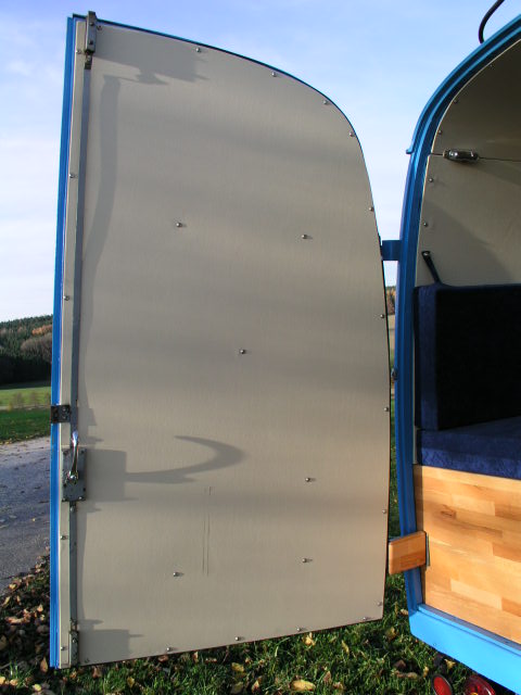 053.JPG